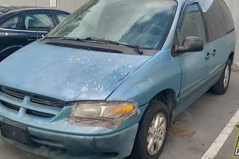 Photo of 1999 Dodge Caravan