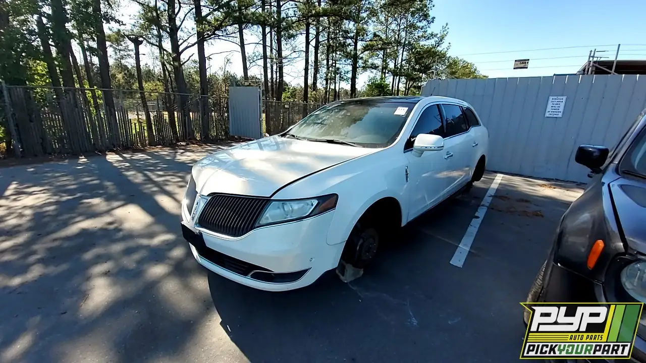 Photo of 2013 Lincoln Mkt