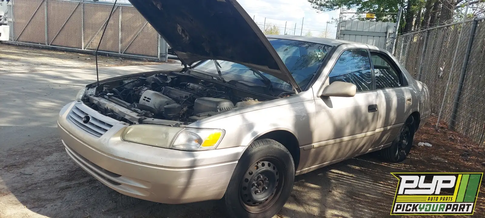 Photo of 1998 Toyota Camry