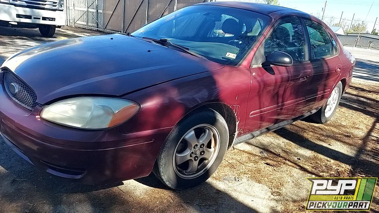 Photo of 2004 Ford Taurus