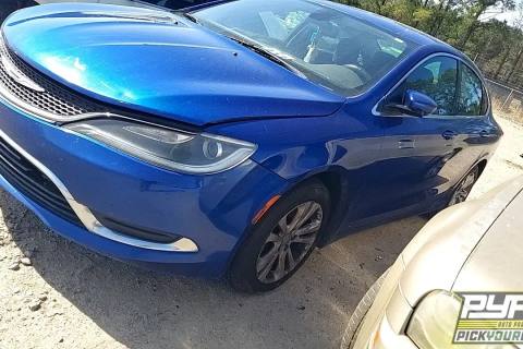 Photo of 2015 Chrysler 200