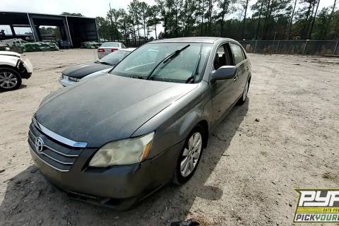 Photo of 2005 Toyota Avalon