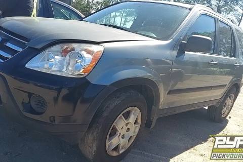Photo of 2005 Honda Cr-V