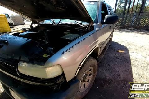 Photo of 2002 Chevrolet Tahoe