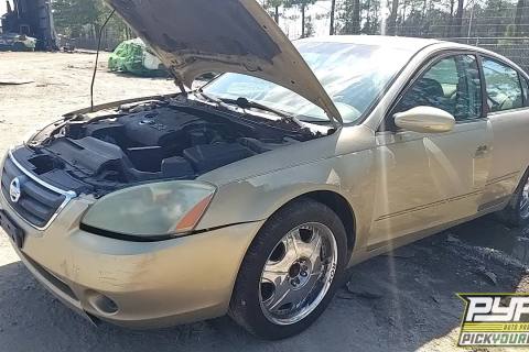 Photo of 2004 Nissan Altima