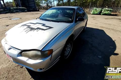 Photo of 2005 Chevrolet Monte Carlo
