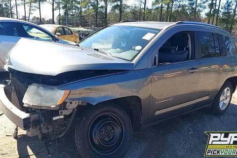 Photo of 2013 Jeep Compass