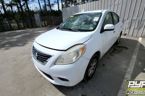 Photo of 2012 Nissan Versa
