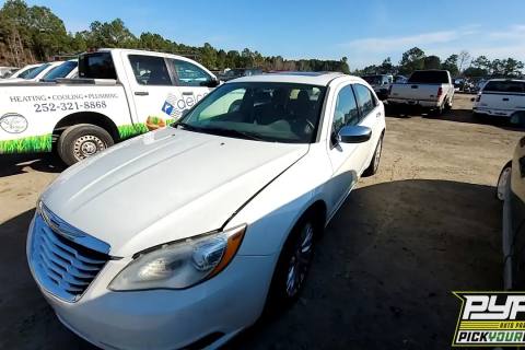 Photo of 2011 Chrysler 200