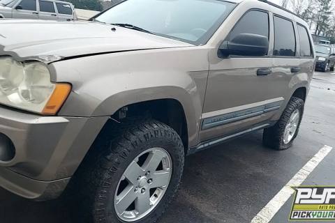 Photo of 2005 Jeep Grand Cherokee