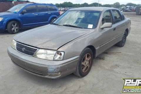 Photo of 1999 Toyota Avalon