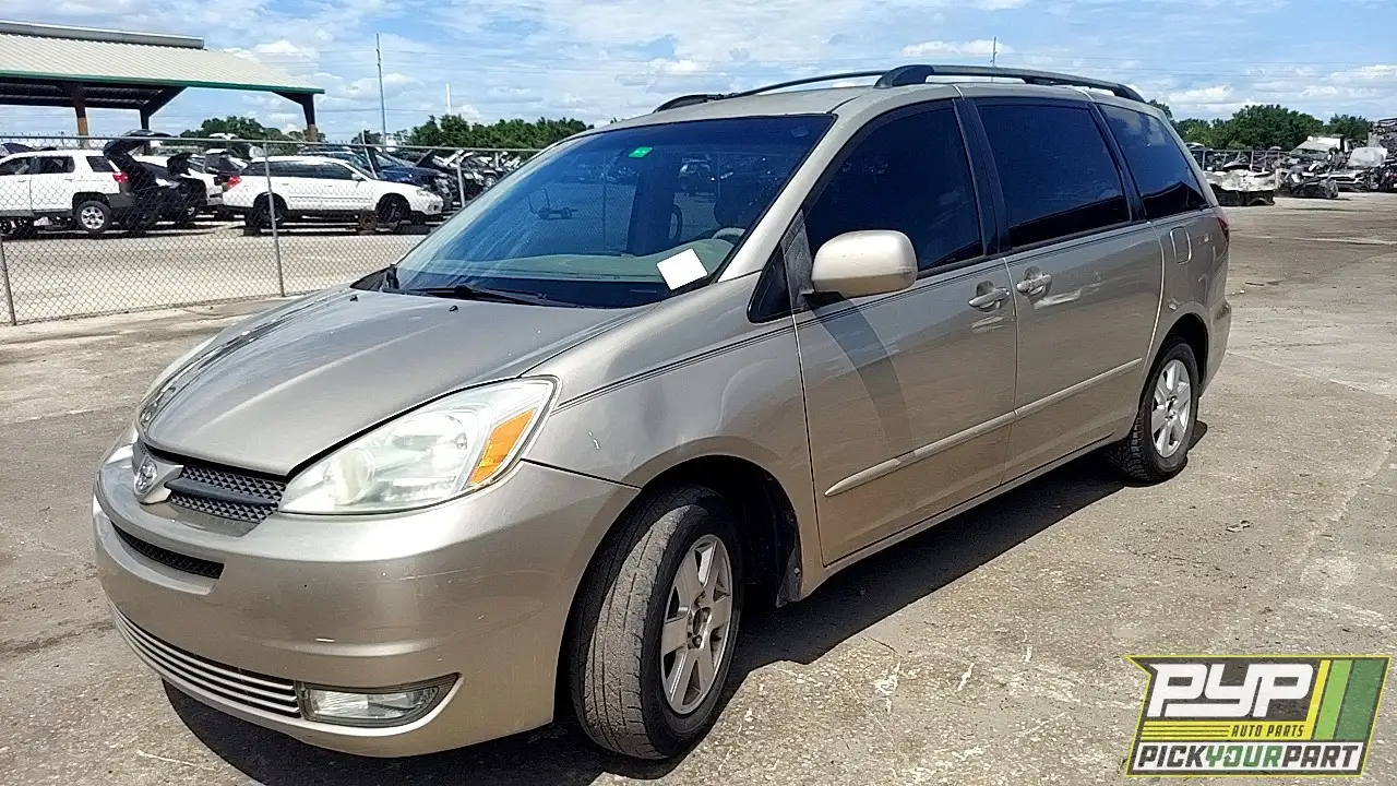 Photo of 2005 Toyota Sienna