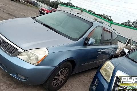 Photo of 2011 Kia Sedona