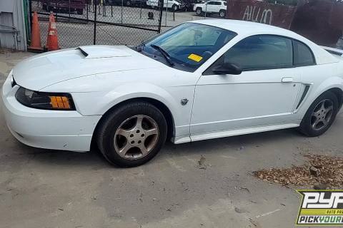 Photo of 2004 Ford Mustang