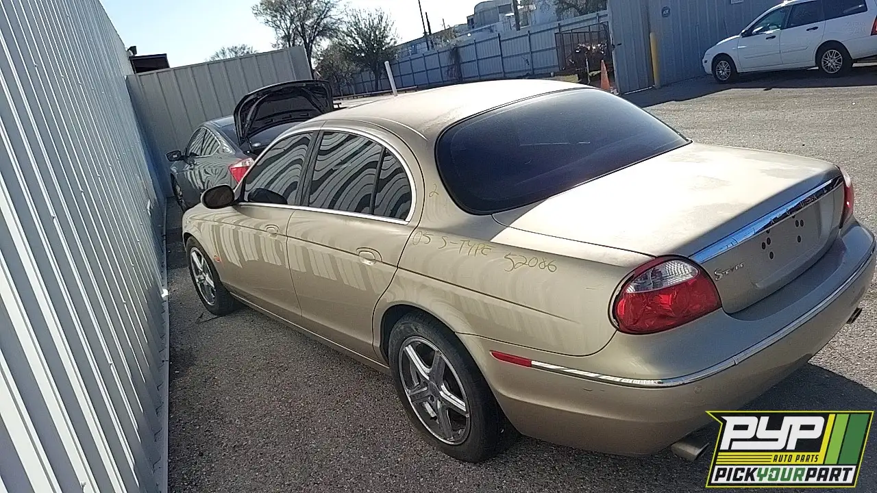 Photo of 2005 Jaguar S-Type