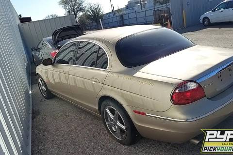 Photo of 2005 Jaguar S-Type
