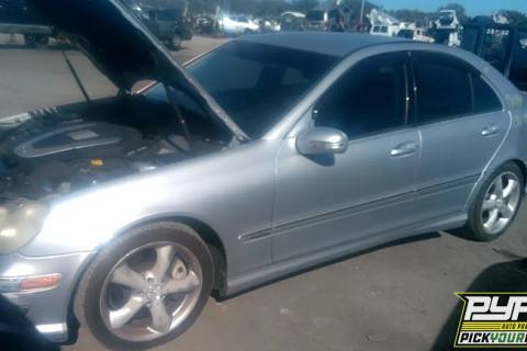 Photo of 2006 Mercedes-Benz C230