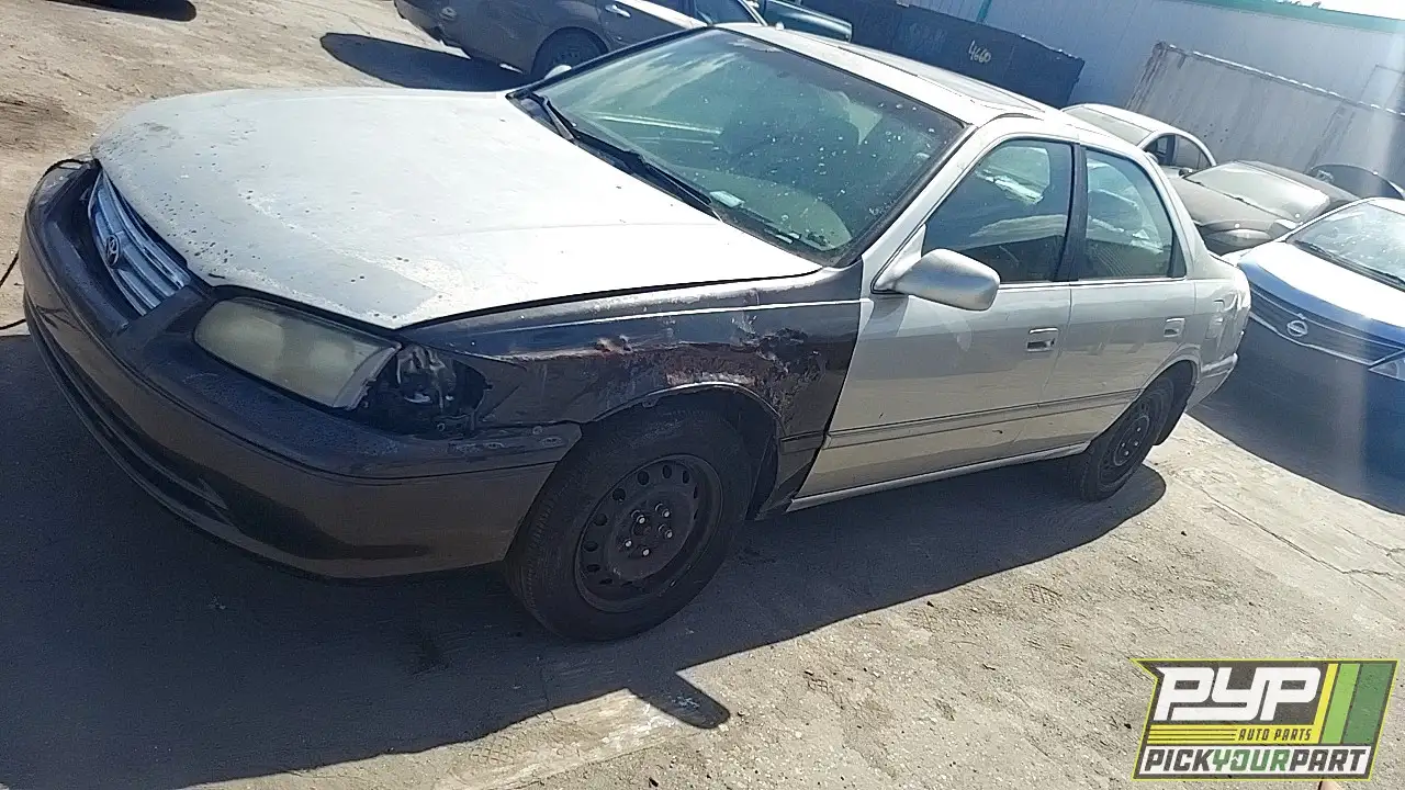 Photo of 2000 Toyota Camry