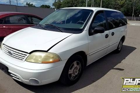 Photo of 2003 Ford Windstar