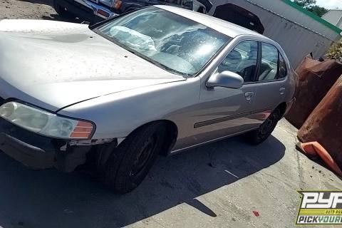 Photo of 2000 Nissan Altima