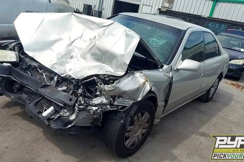 Photo of 2000 Toyota Camry