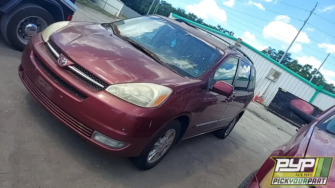 Photo of 2005 Toyota Sienna
