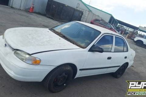 Photo of 1998 Chevrolet Prizm