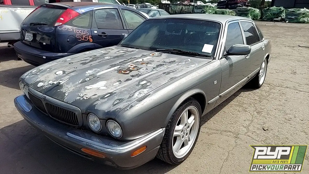 Photo of 2002 Jaguar Vanden Plas