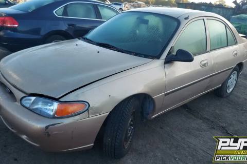 Photo of 1998 Ford Escort