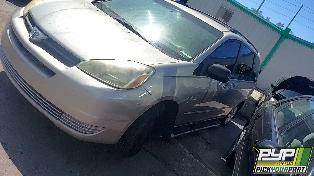 Photo of 2005 Toyota Sienna