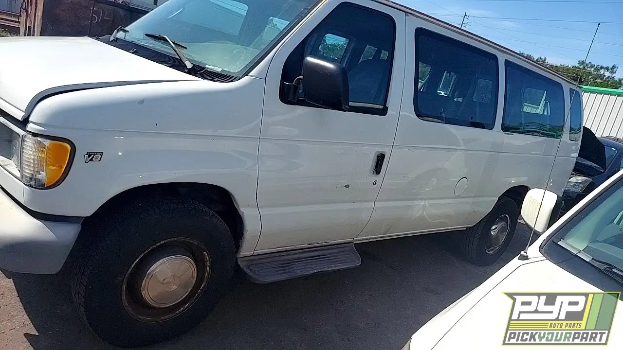 Photo of 2002 Ford E-350 Econoline Club Wagon
