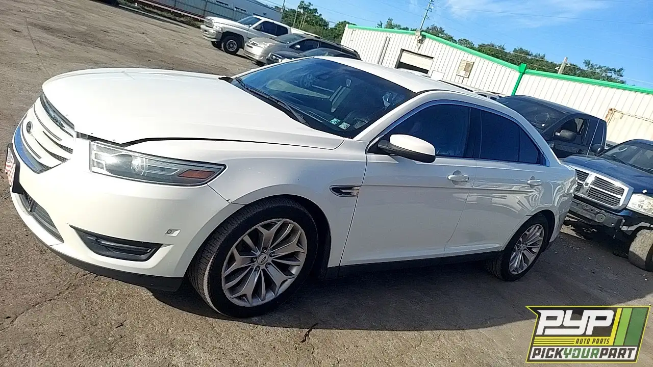 Photo of 2013 Ford Taurus