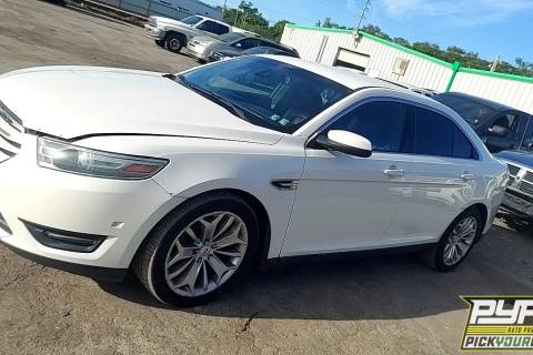 Photo of 2013 Ford Taurus