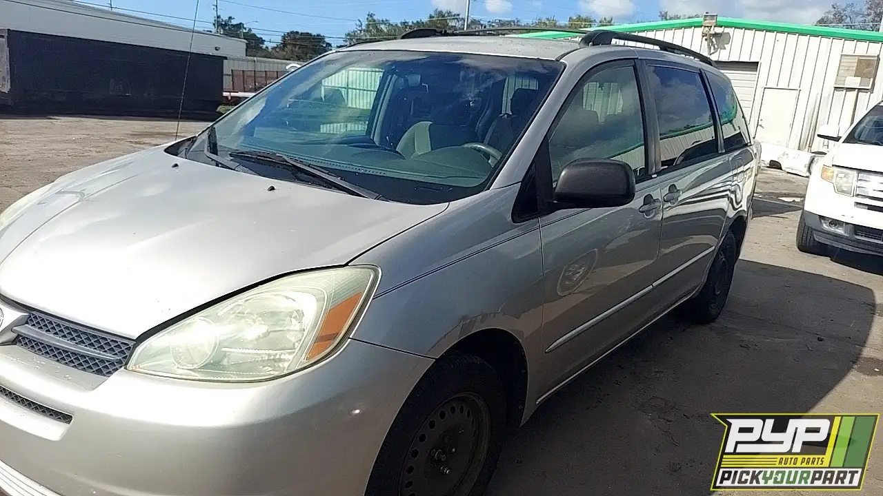 Photo of 2004 Toyota Sienna