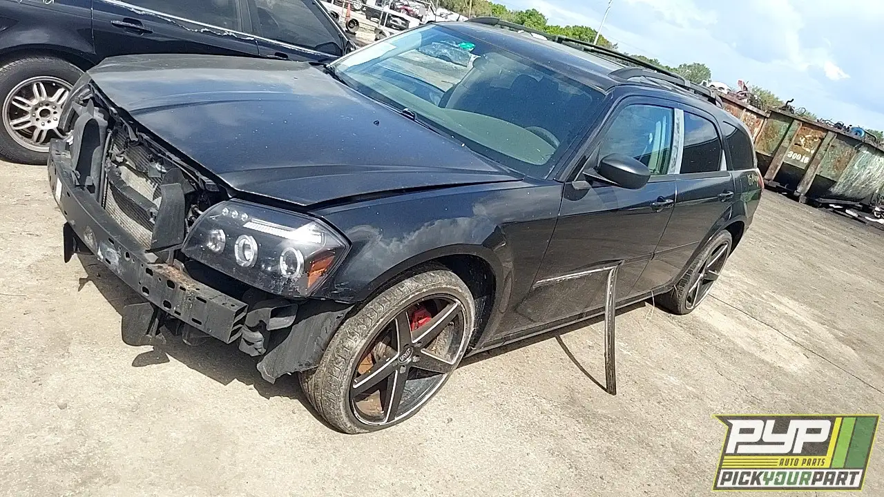 Photo of 2005 Dodge Magnum