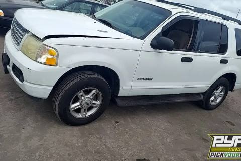Photo of 2005 Ford Explorer
