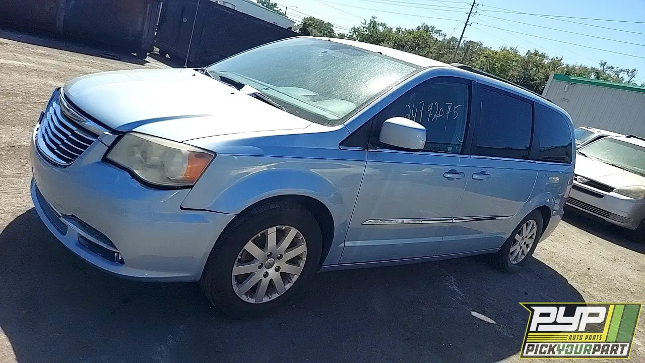 Photo of 2013 Chrysler Town & Country