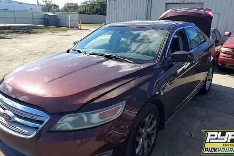 Photo of 2010 Ford Taurus