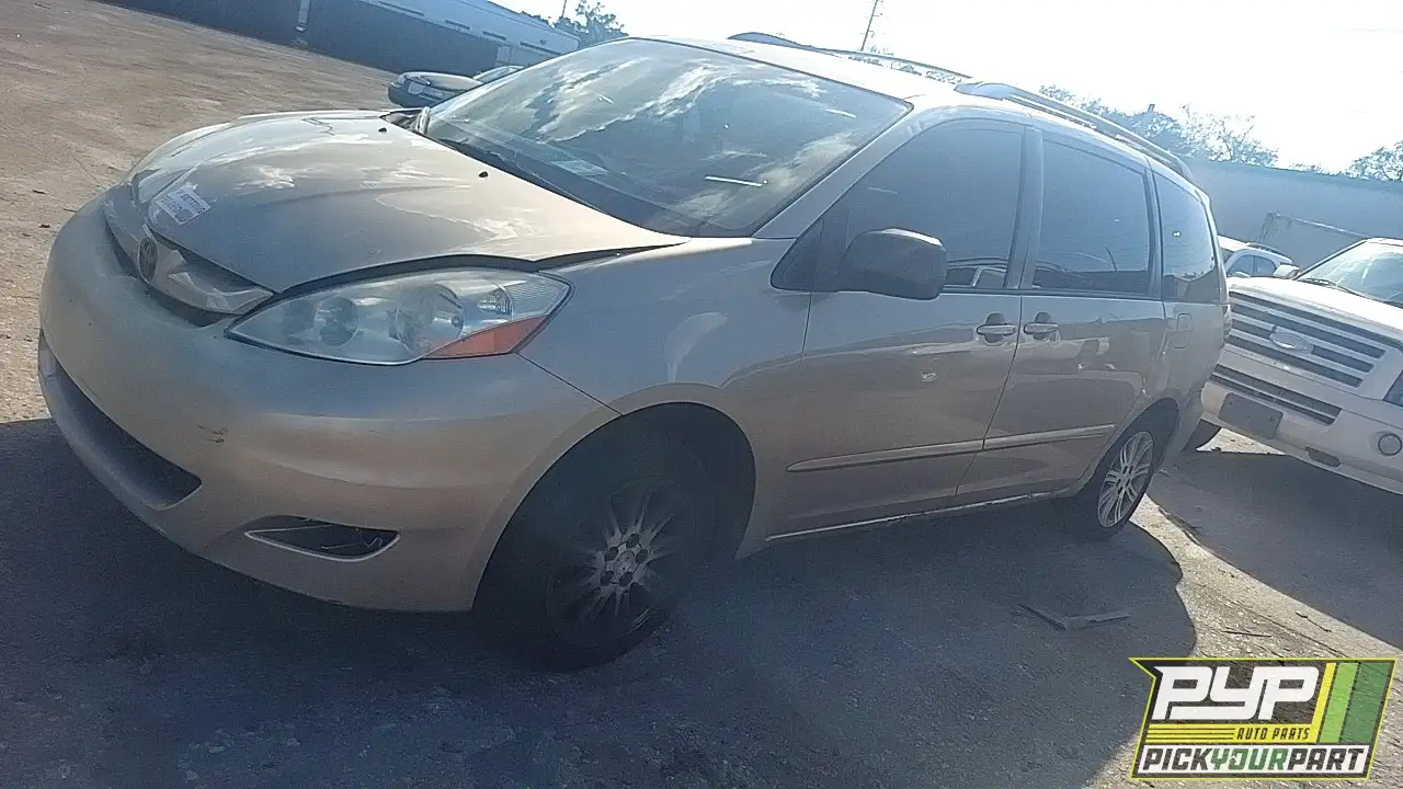 Photo of 2007 Toyota Sienna