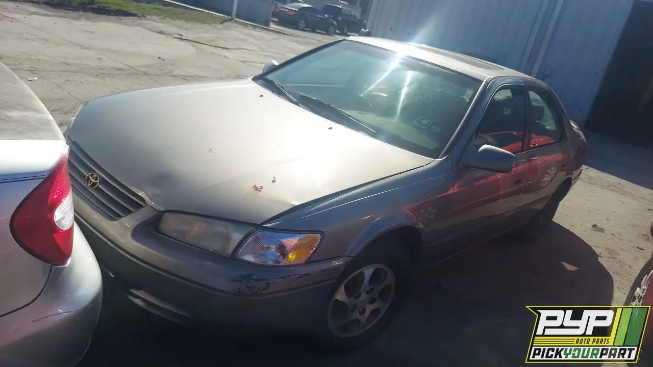 Photo of 1999 Toyota Camry