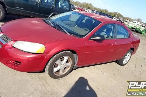 Photo of 2004 Dodge Stratus