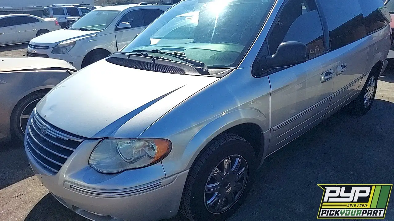 Photo of 2006 Chrysler Town & Country