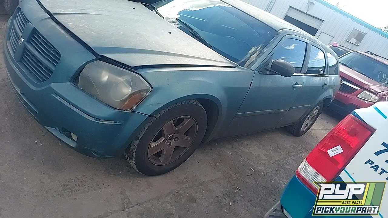 Photo of 2005 Dodge Magnum