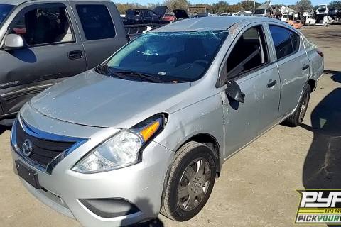 Photo of 2015 Nissan Versa