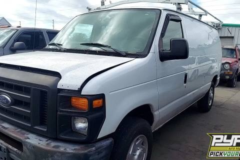 Photo of 2010 Ford E-250