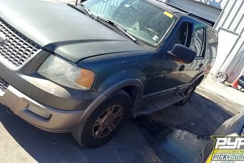 Photo of 2004 Ford Expedition
