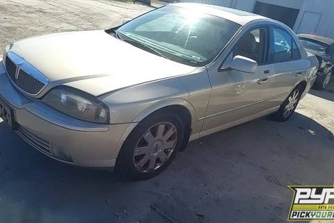 Photo of 2005 Lincoln Ls
