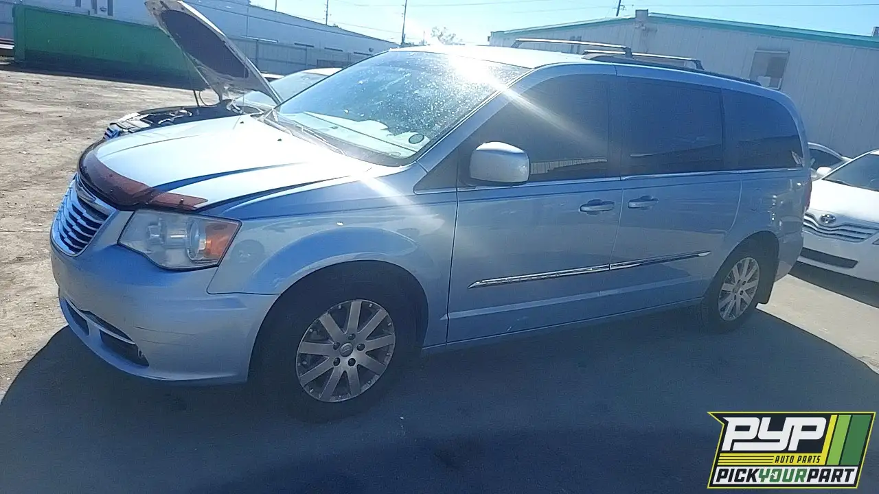 Photo of 2013 Chrysler Town & Country