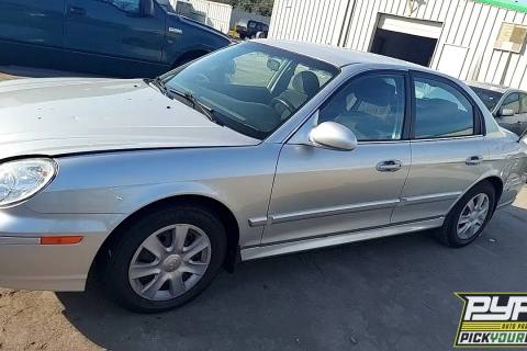 Photo of 2003 Hyundai Sonata