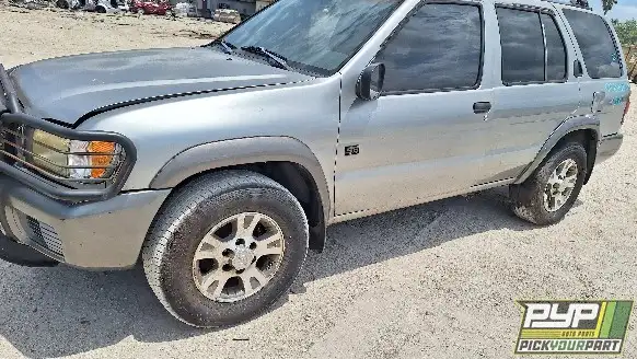 Photo of 1999 Nissan Pathfinder